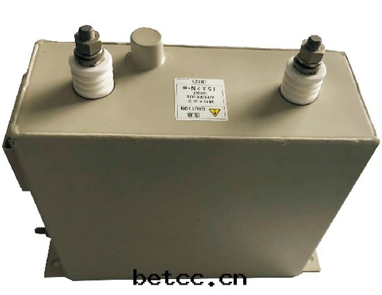 油(yóu)浸式直(zhí)流濾波(bō)電(diàn)容器